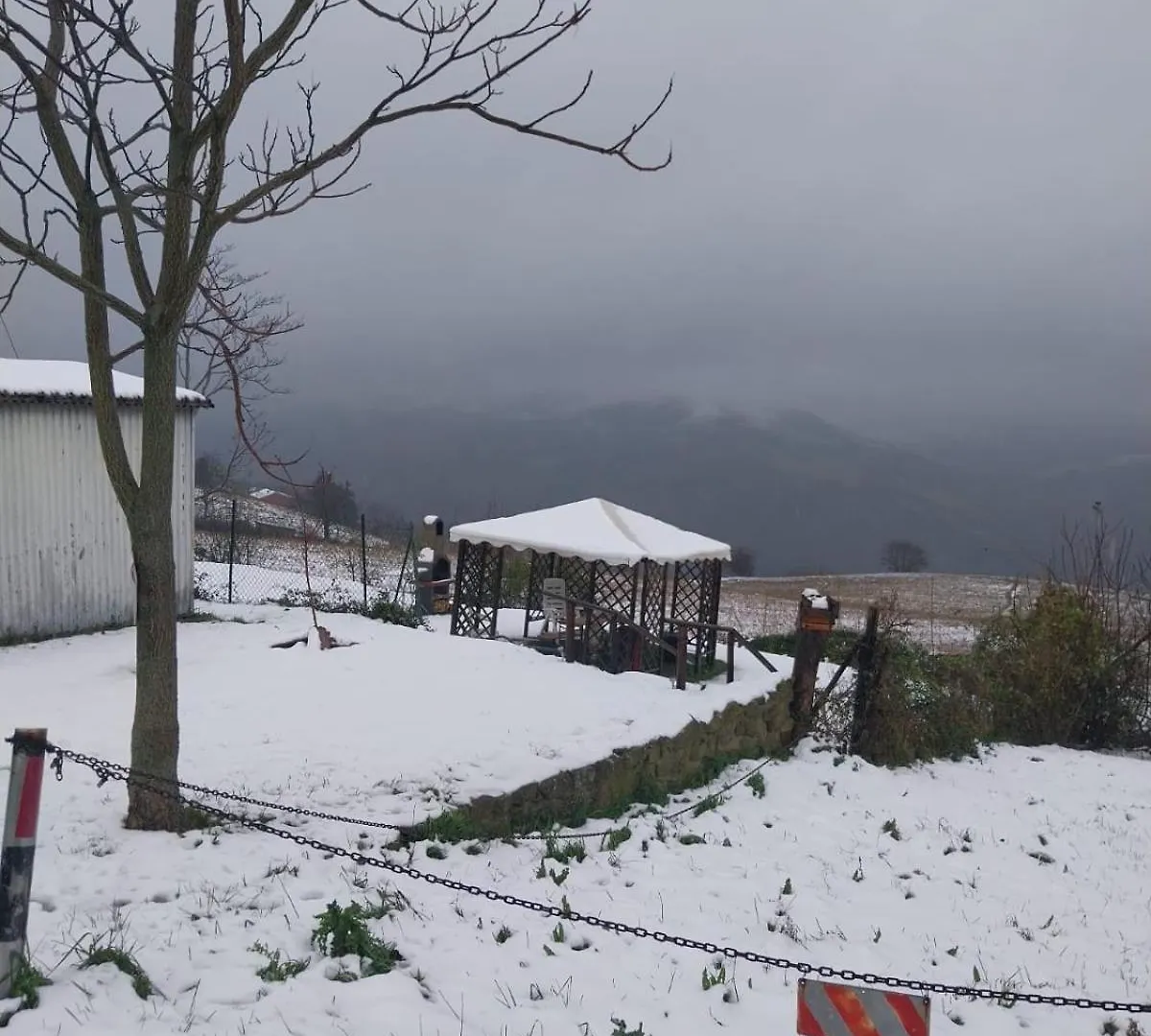 La Corte Dei Celti La Fonte San Benedetto Del Querceto Lejlighed